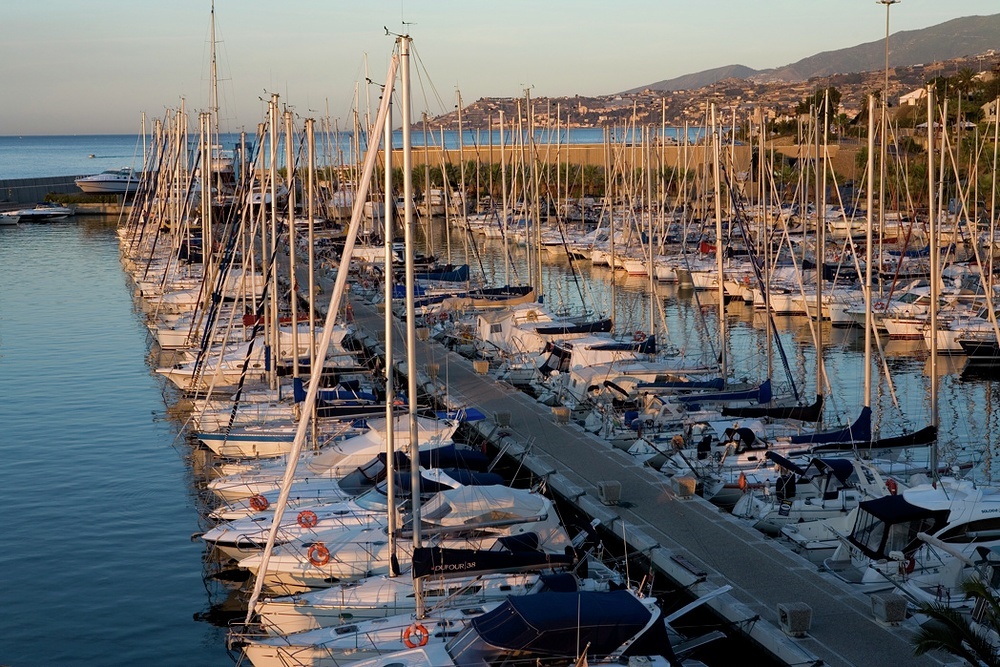 Enjoy incredible views from Marina degli Aregai 